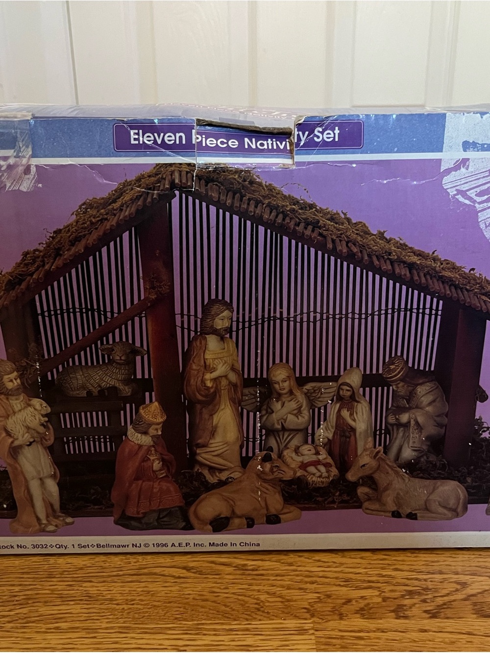Vintage Eleven-Piece Brown Nativity Set with Stable - Traditional Holiday Décor